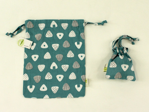 巾着　和風　おむすびの柄 全体画像