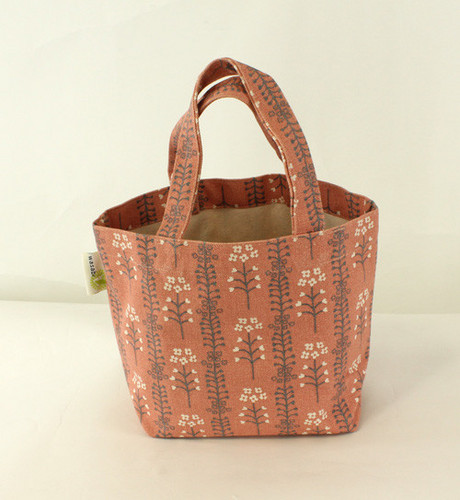 ミニトートバッグ　和風　ぺんぺん草の柄 全体画像