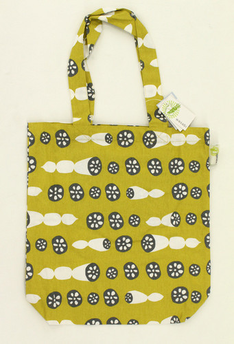 A4サイズのトートバッグ　和風　れんこんの柄 全体画像