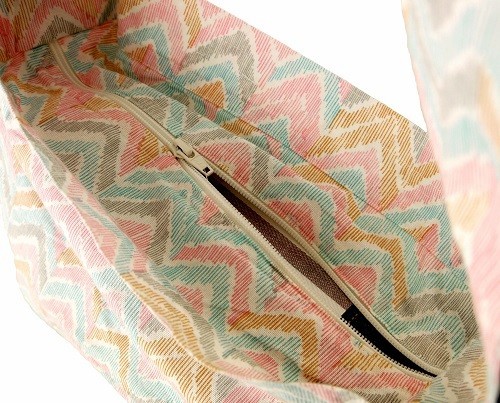 ショルダーバッグ　カーニバルPI 画像