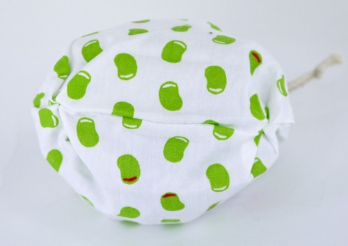 巾着袋Sサイズ　小物入れにぴったりなかわいい巾着袋　そらまめIV 画像