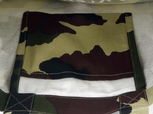 A4サイズのトートバッグ 内ポケット付き カモ柄 画像